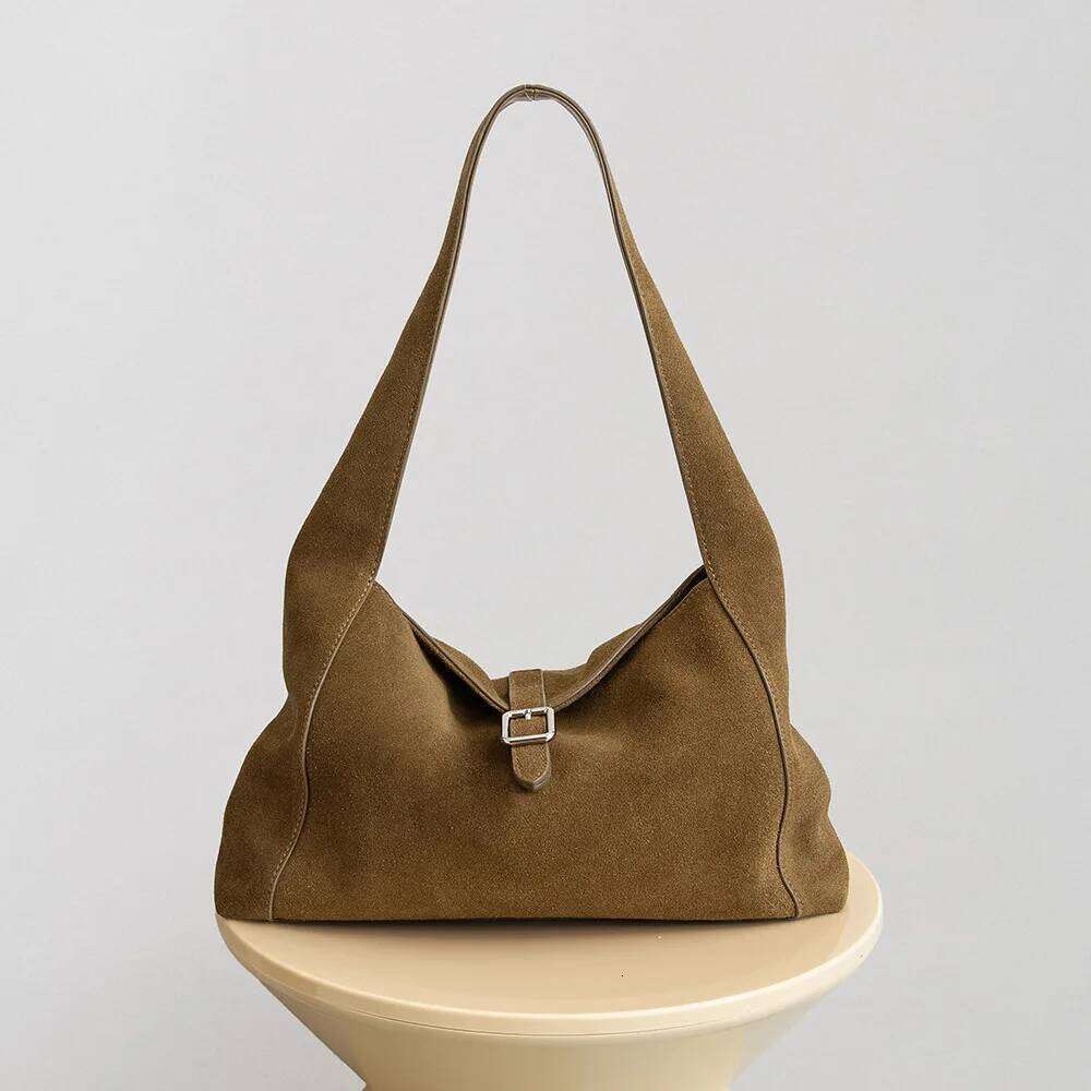 Suede Women's Armpit Tote 2025 New Niche Design Large Capacity Vintage Frosted Cowhide Simple Hand-Laundry Shoulder Bag