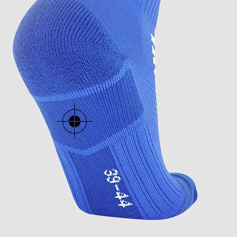 White Black Stripes Football Soccer Socks For Men Teenages Kids Boys Over the Calf Baseball Rugby Athletic Socks Women Girls Z250731