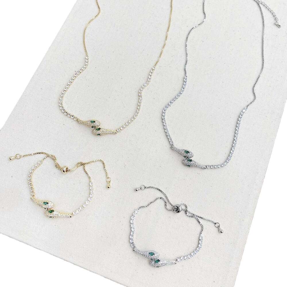 Niche Combination Green-Eyed Snake for Women, High-End Exquisite Adjustable Pull Necklace with Micro-Paved Zircon Bracelet 7e3