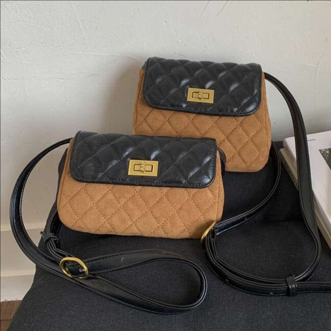 Lingge color blocked single shoulder crossbody bag with imitation leather velvet and PU leather sense flip cover bag, fashionable and versatile daily 