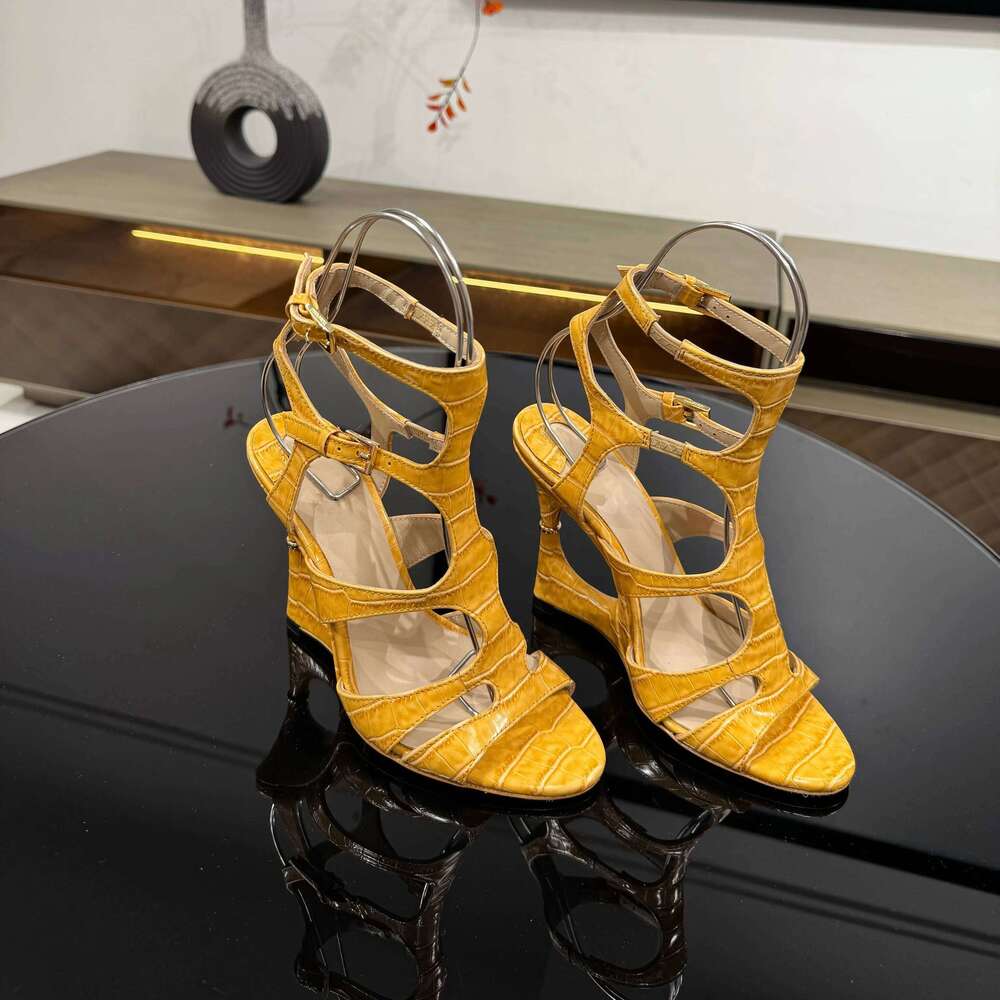Women Size35-42 Genuine Leather Sandals Super High Wedges Fretwork Heels Pumps Designer Shoes Zapatillas De Mujer 2a8