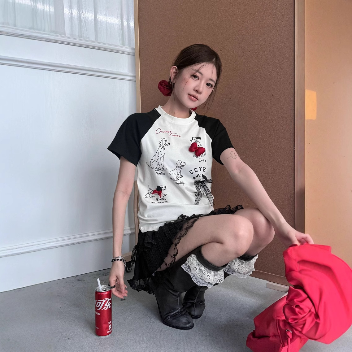 2025 summer new sweet and cool style spray painted Dalmatian dog bow small version short sleeved women's T-shirt new designer T-shirt