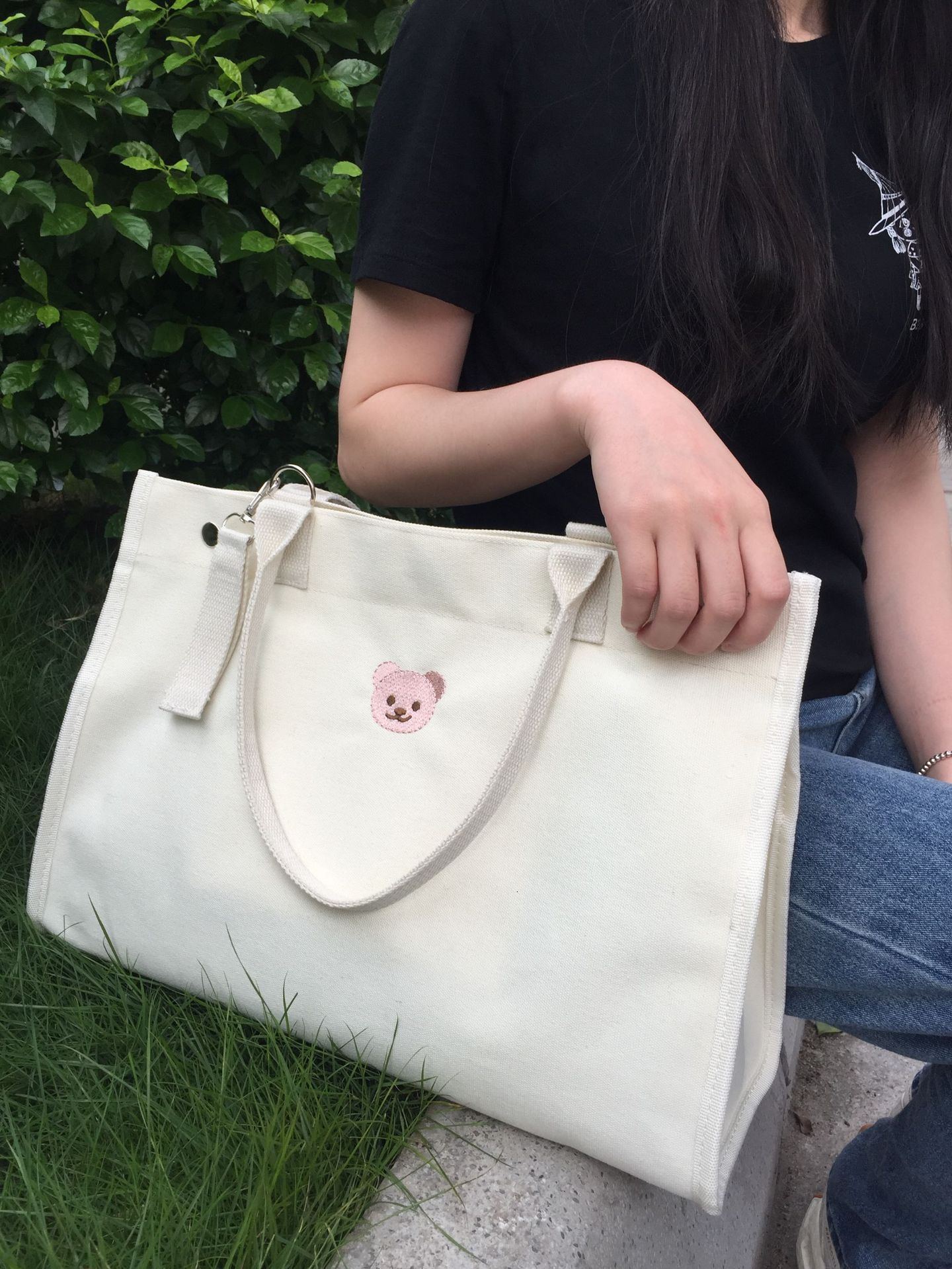 Designer Luxury Bag Bag Exclusive Casual Simple Versatile Bear Embroidered Mommy Bag Canvas Bag For Moms Going Out Mother And Baby Tote Bag Tote Bag