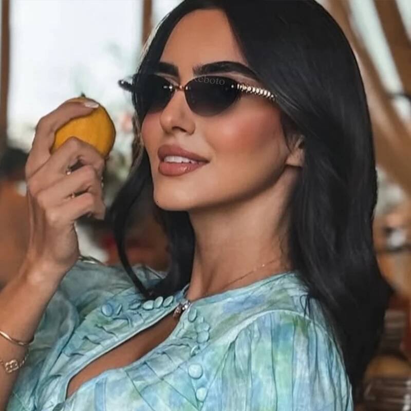 Cat Eye Rivet Rimless Sunglasses Women 2025 Fashion Brand Oval Narrow Sun Glasses Shades Trendy Elegant Unique Eyewear