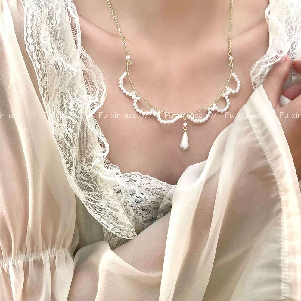Lucy's Lace Pearl Water Drop Necklace French Light Versatile Collarbone Niche Fashion High-end Sweater Chain a06