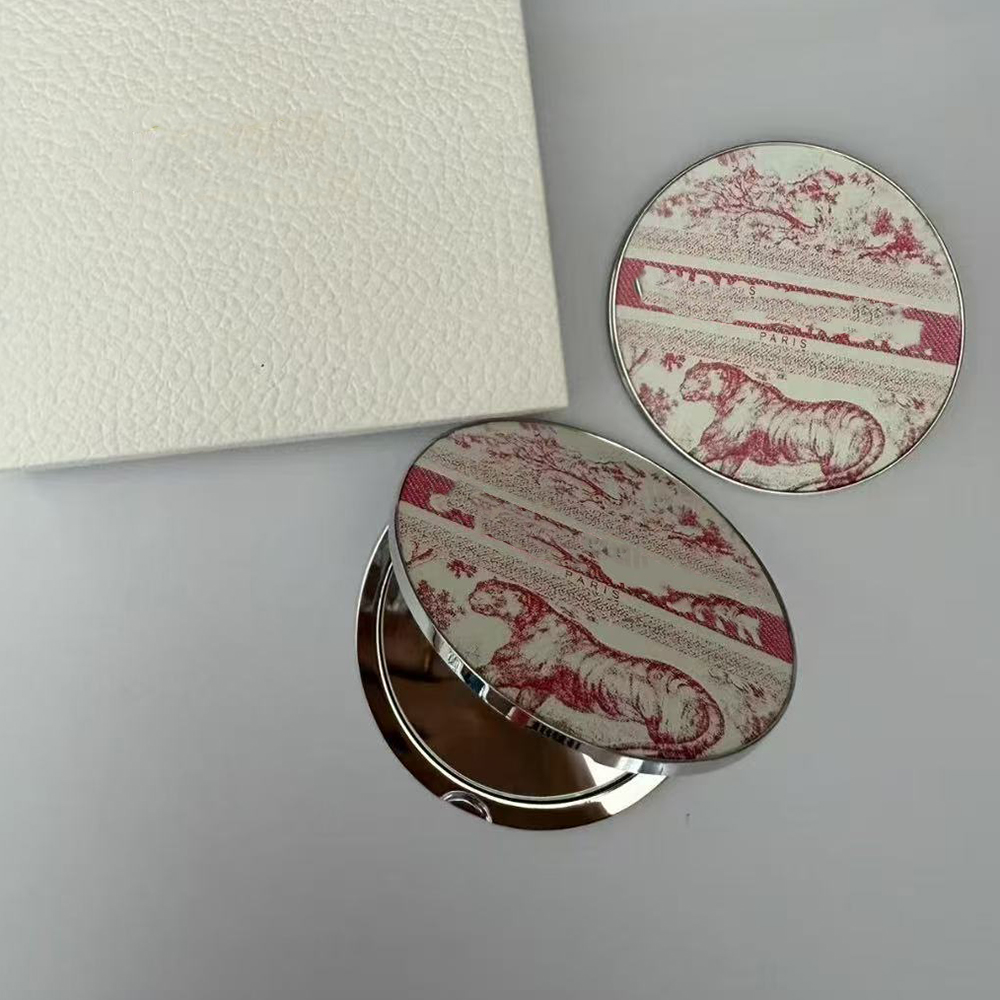 New Designer Metal Folding Cosmetic Mirror Double Side Leather Mirror Portable Hd Make-up Makeup Mirror with Gift Box