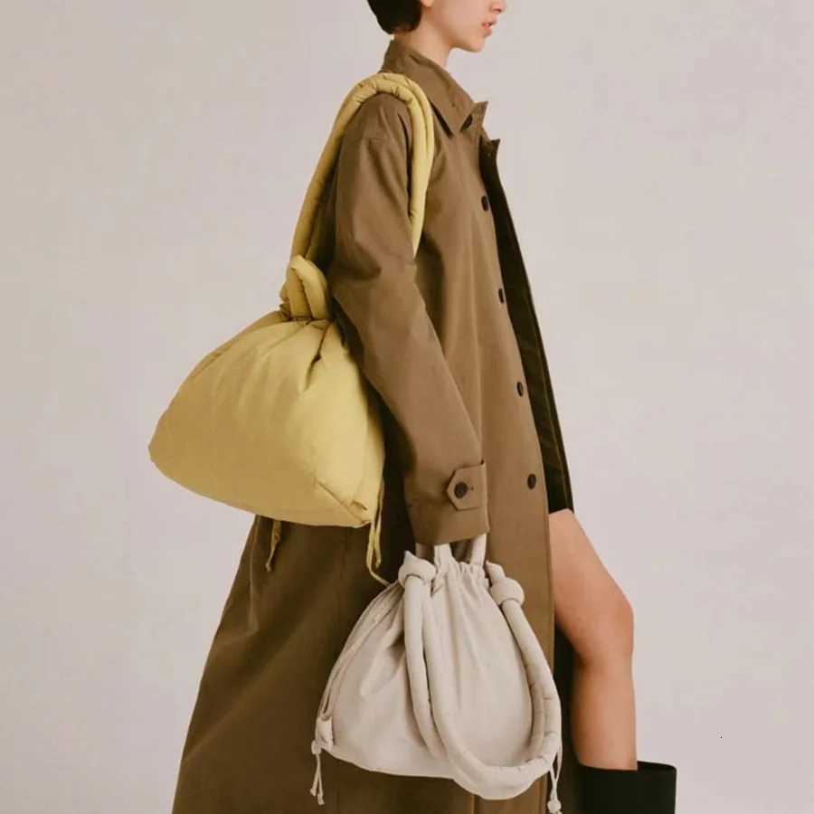 Casual nylon padded tote bag designer soft puffer women shoulder crossbody bags Simple Vintage large capacity handbags 2023 Y250730