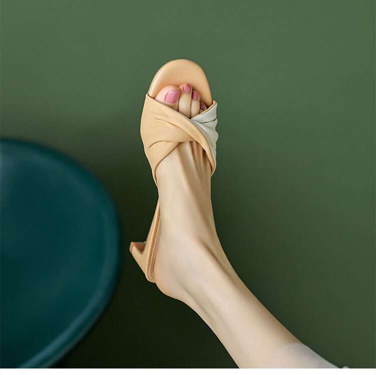 Fairy Chunky Sandals Women, High-End Feel, Summer 2025 Fashion, designer shoes French Style One-Strap High Heel Slippers for Women