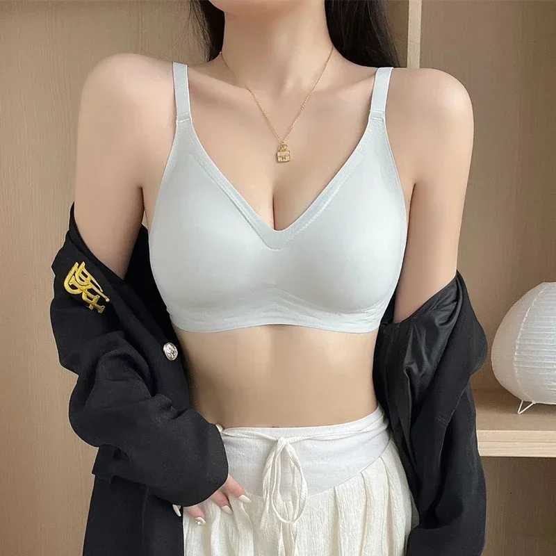 Seamless Underwear for Women with Small Breasts Push-up No Rims Soft Support Sports Bra Large Breasts Small and Thin Z250730