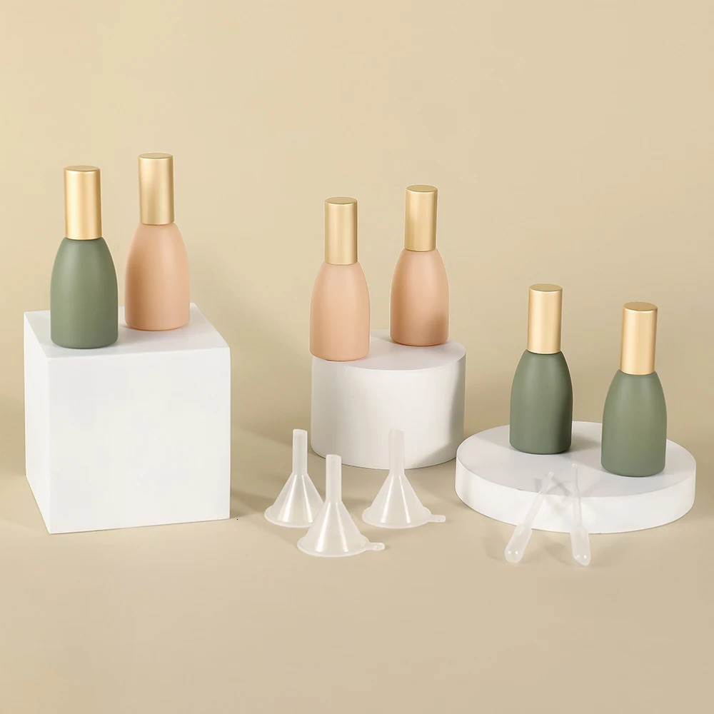 10 Pcs Pink/Green Essential Oil Roller Bottles 12ml Empty Protection Leakproof with 5 Funnel and 5 droppers for Travel Perfume 250726