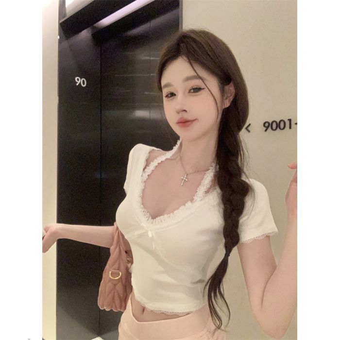 2025 Lake Blue Lace Bordered Strap Top Women's Summer Pure Desire Sexy V-neck Short Sleeve Base Shirt Short Bow T-shirt New Designer T-shirt