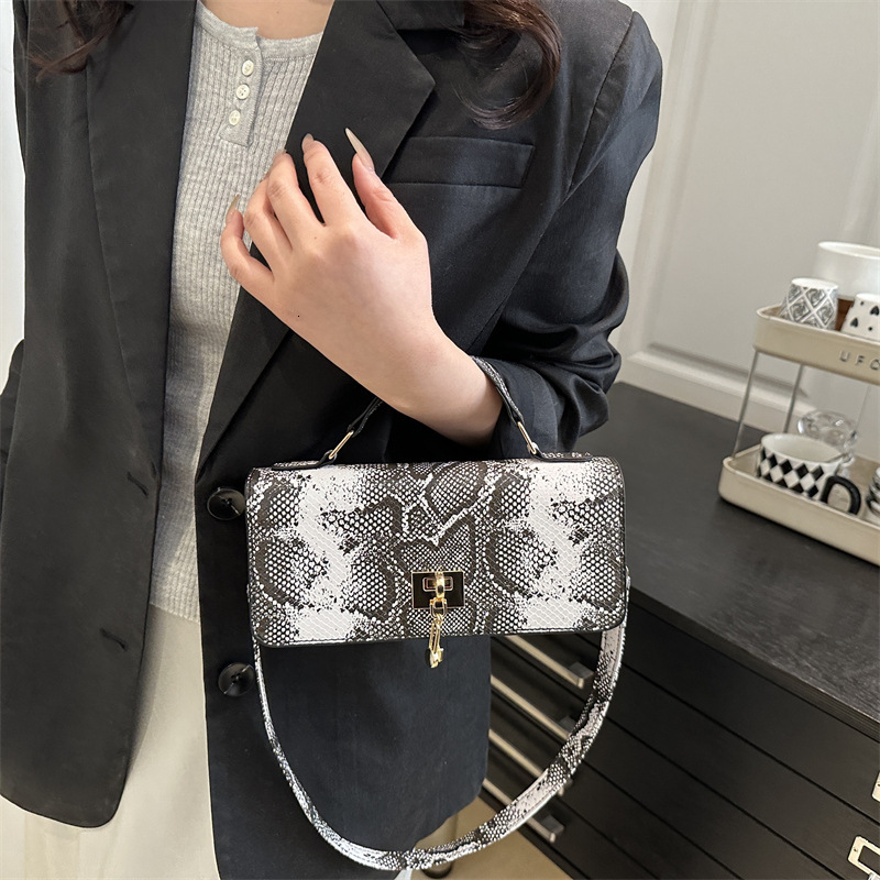 Women's 2025 New Fashion Snake Pattern Lock Handbag Niche Light Luxury Shoulder Crossbody Small Square Bag ddmymoon