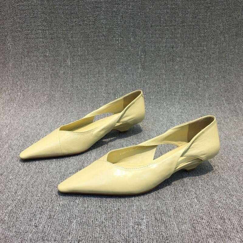 Women's 2025 Spring Autumn New Oil Wax designer shoes Leather Fashion Hollow Cat Pointed Toe Comfortable Low Heel Single Shoes