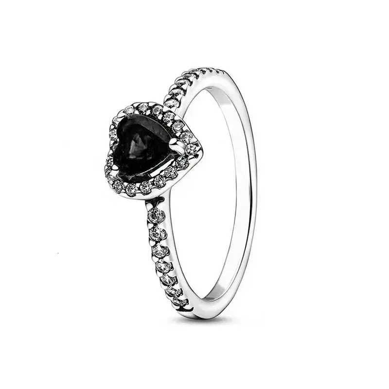 Hot selling high-quality 925 sterling silver heart-shaped ring sparkling luxury womens charm jewelry birthday surprise gift. y250730