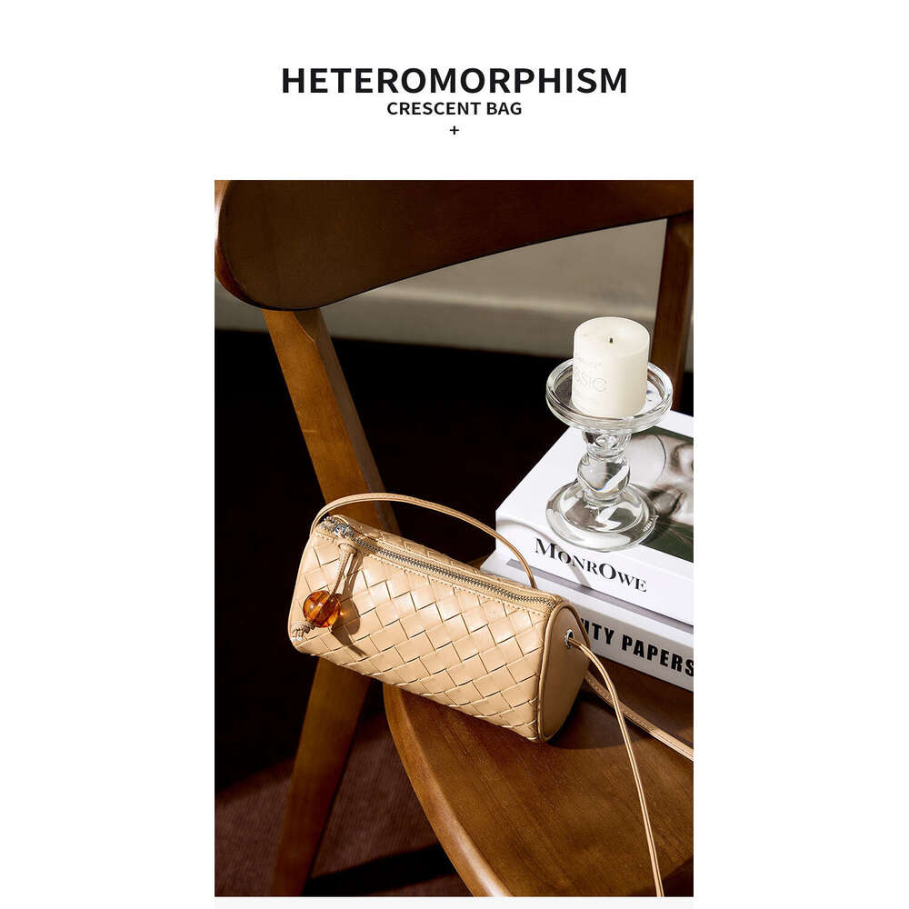 Trendy Woven Pattern Genuine Leather Single Shoulder Crossbody Mini Women Fashion Simple Casual Phone Small Pillow Bag