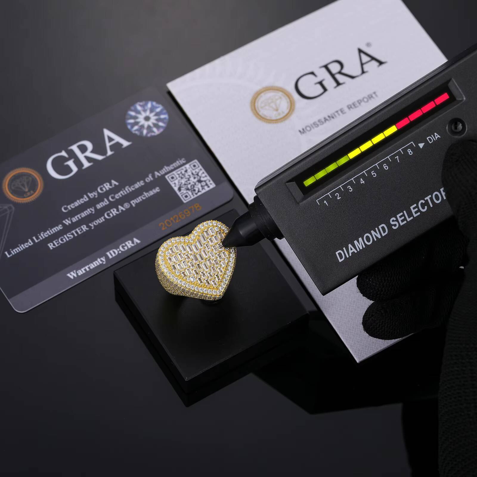 Luxury Hip Hop Jewelry 18K Gold Plated 925 Sterling Silver VVS Baguette Moissanite Diamond Iced Out Heart Ring for Men