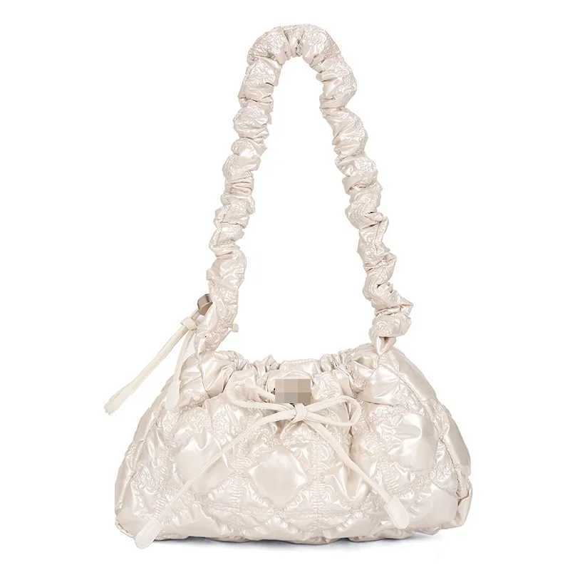 Vintage Crossbody Bags For Women Korean Niche Design Pleated Cloud Bags Large Capacity Commuter Travel Shopper Handbags Y250730