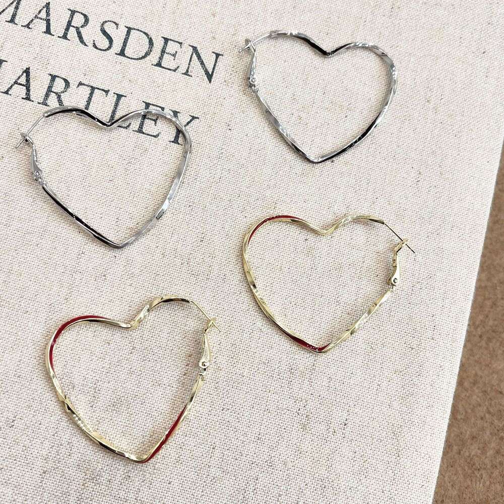 Minimalist Cool Style Sier Large Hoop Women, Simple Geometric Heart Earrings, Exaggerated Daily Earrings for Women 748