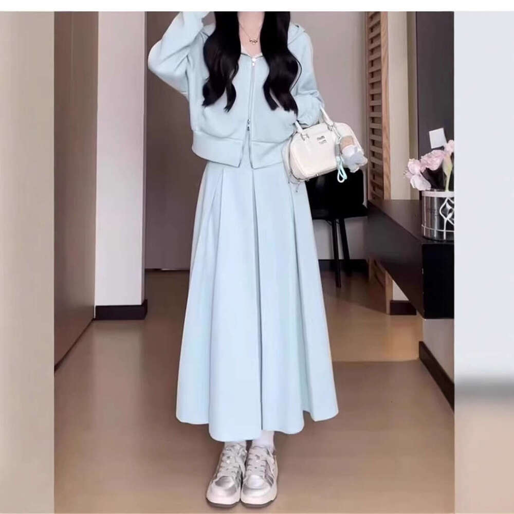 Spring and Outfit Matching Small Fragrance Korean Style Set Sweatshirt Half Women's Autumn Winter 2024 New Long Skirt