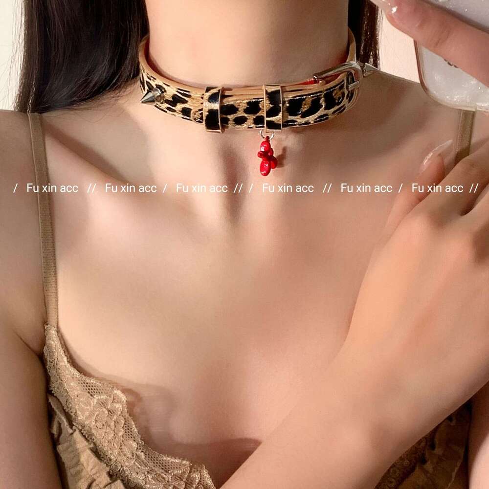 Leopard Print Choker Necklace Summer Puppy Collar Adjustable Design High-End Feel Versatile Clavicle Chain a44