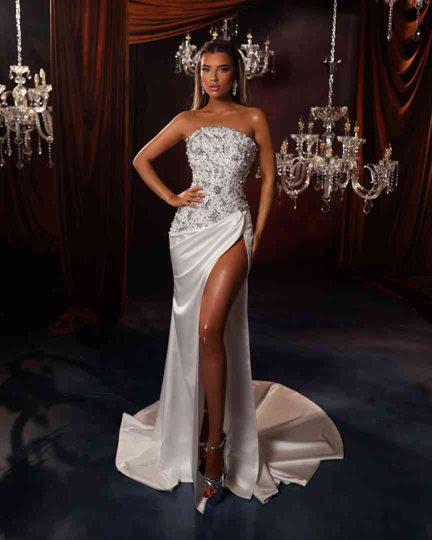 Luxury Mermaid Wedding Dress Strapless Sleeveless Bridal Gowns Crystal Beaded Split Side Sweep Train Dresses Custom Made vestidos de novia