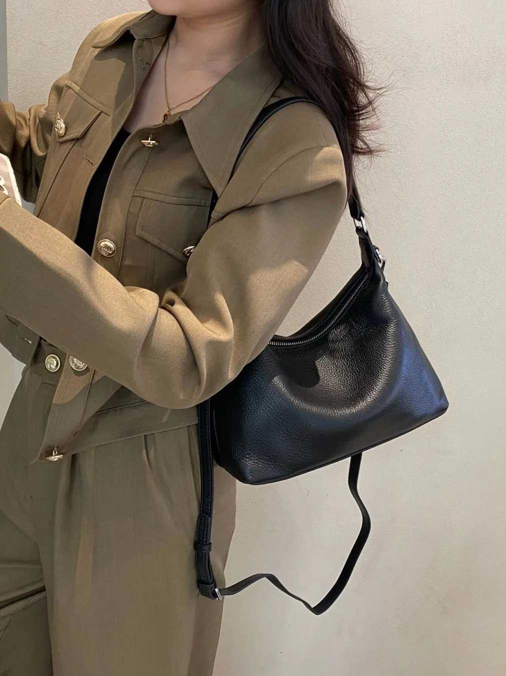2025 Full-Grain Leather Crossbody Bag for Women Slim Commuter Purse with Zip Pockets Versatile Day-to-Night Bag Y250730