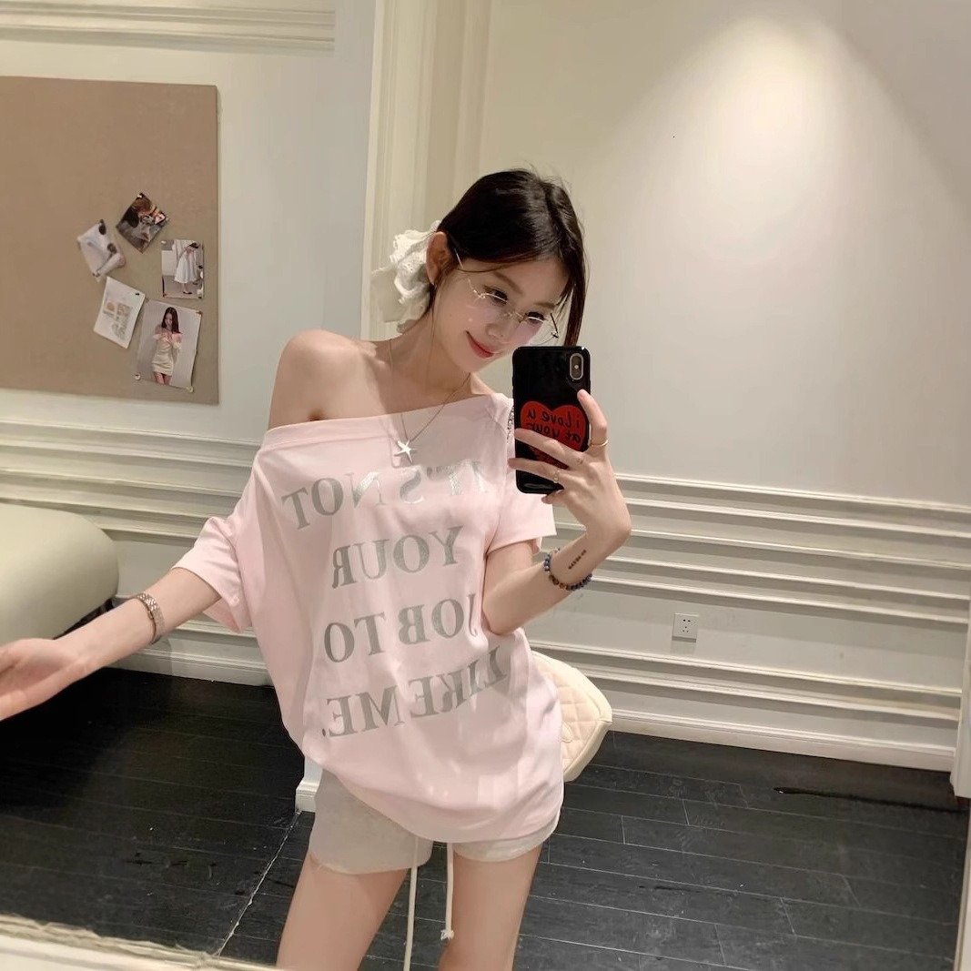 2025 summer new Korean style stunning pink off shoulder women's niche style fashion designer short sleeved designer T-shirt women's T-shirt