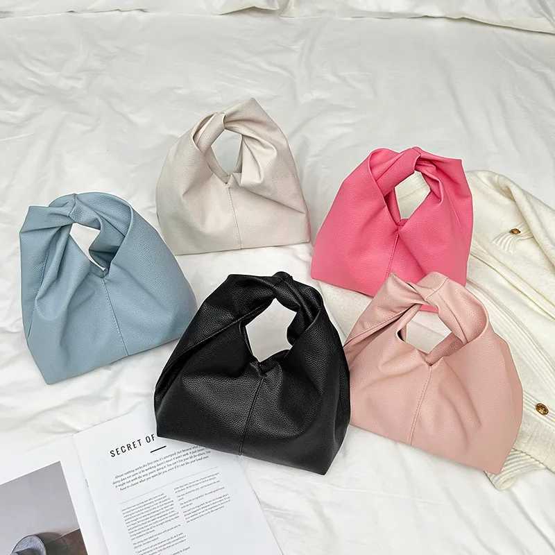 Solid Color Pleated Cloud Bag 2025 New Croissant Shaped Soft PU Shoulder Bag Women Minimalist Top Handle Bags for Daily Handbag Y250730