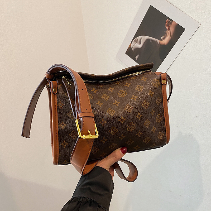 free shipping designer bag daily outfit fashion versatile printing cortex brown casual and comfortable crossbody one-shoulder bags for woman