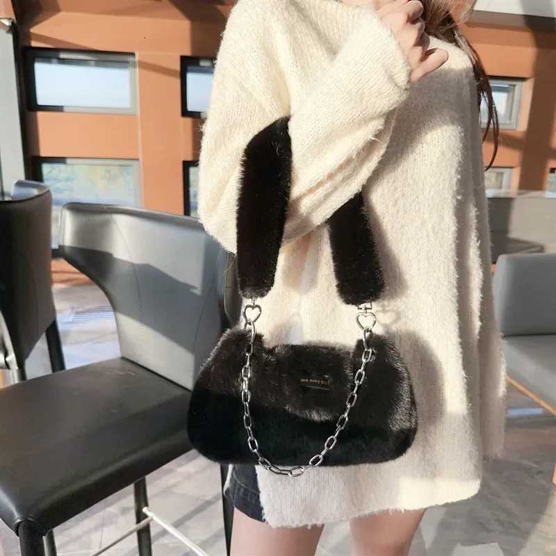Fashion Solid Color Fake Fur Womens Shoulder Bag Sweet Plush Ladies Armpit Bags Simple New Chain Female Handbag Purse Y250730