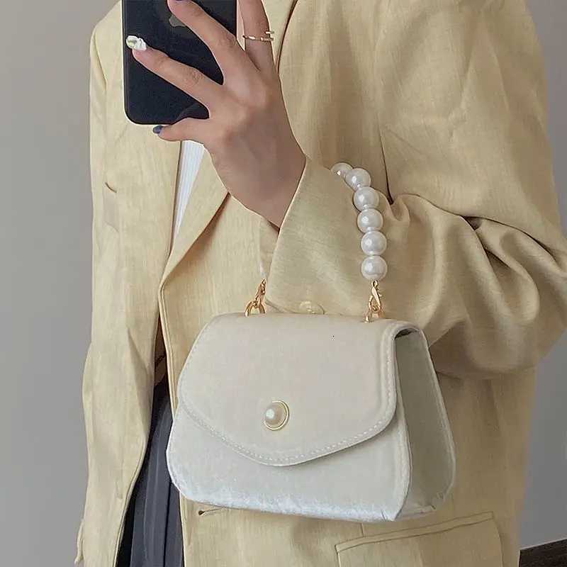 Pearl Chain Ladies Small Handbags Vintage Square Shoulder Bag for Women Evening Clutch Purse Fashion Female Crossbody Bags Y250730