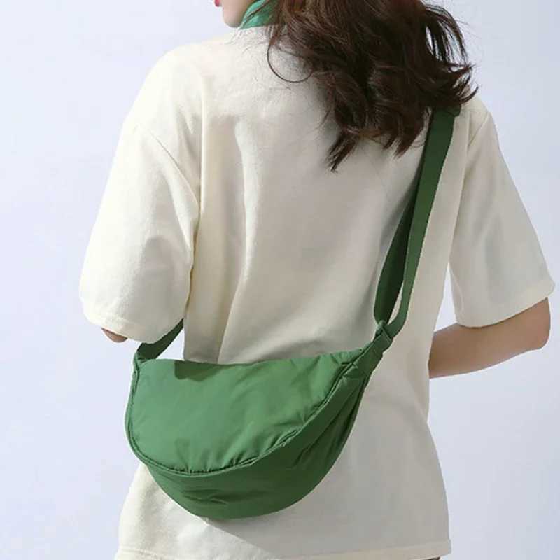 Solid Color Womens Portable Shoulder Bag Simple Female Nylon Cloth Padded Crossbody Bags Travel Purse Handbags Messenger Bag Y250730