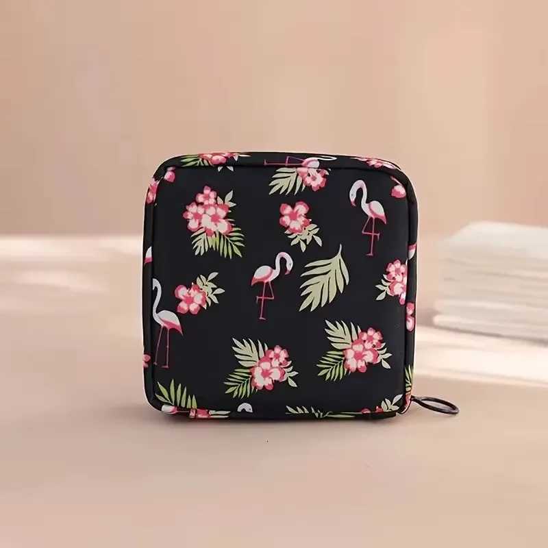 Women Sanitary Napkin Tampon Storage Bag Portable Waterproof Organizer Pouch Cartoon Pattern Sanitary Napkin Bag G250729