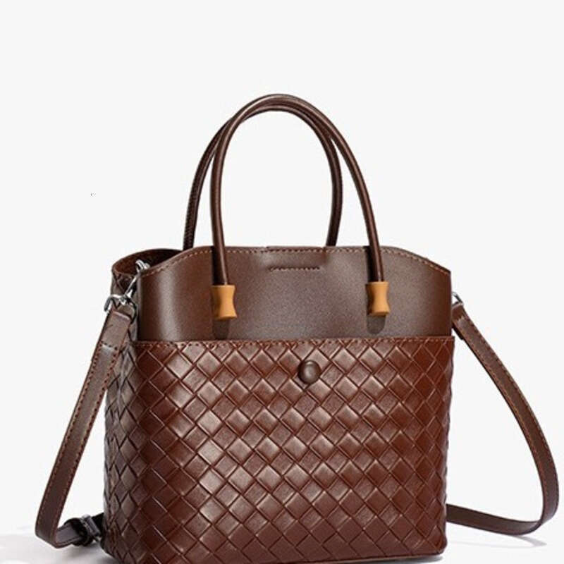 Women Single Shoulder Crossbody Fashionable Large Capacity Soft Leather Woven Bucket Bag