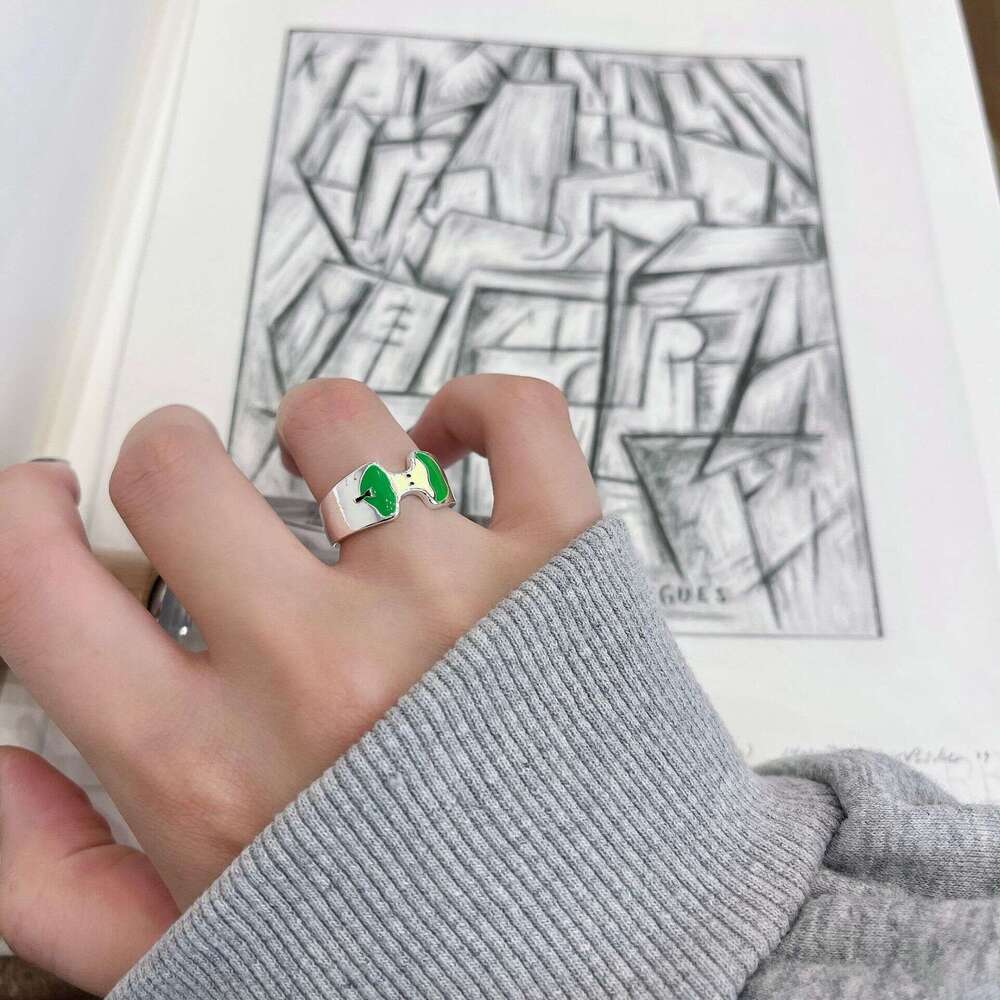 An Apple Core Open Fruit Niche Design Creative Unique Personality Fashion Ring Birthday Gift 791