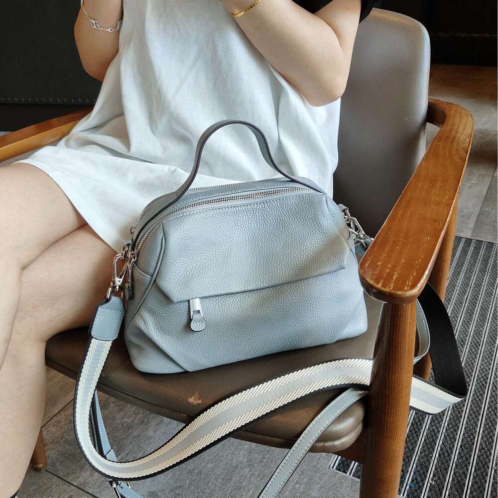 New Soft Leather Top Layer Cowhide Women's Handbag Single Shoulder Crossbody Wide Strap Large Capacity Bag designer bag B5