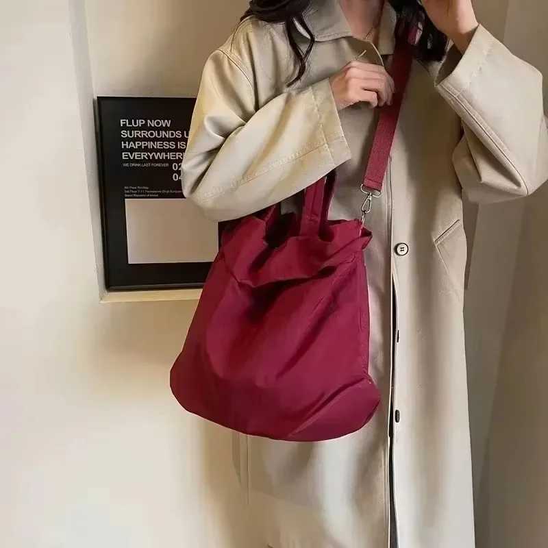 Nylon Solid Color 2025 High Quality Shoulder Bag Zipper Versatile Fashion Handbag Soft Commuter Large Capacity Crossbody Bag Y250730