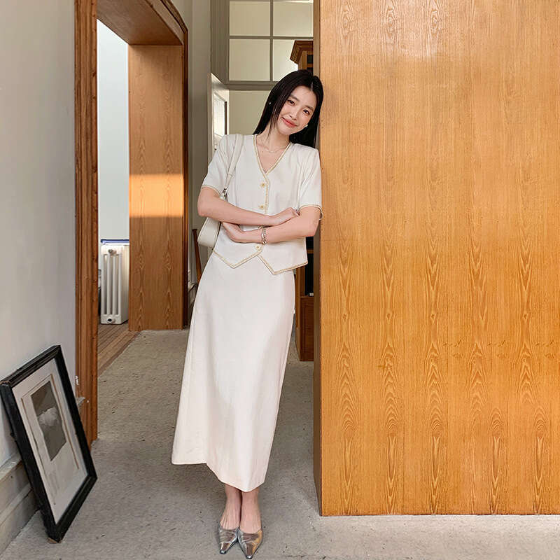 Qifan Mature Small Fragrance Style Slit Half Skirt for Women 2025 Summer New Top Two-Piece Set 85365-1