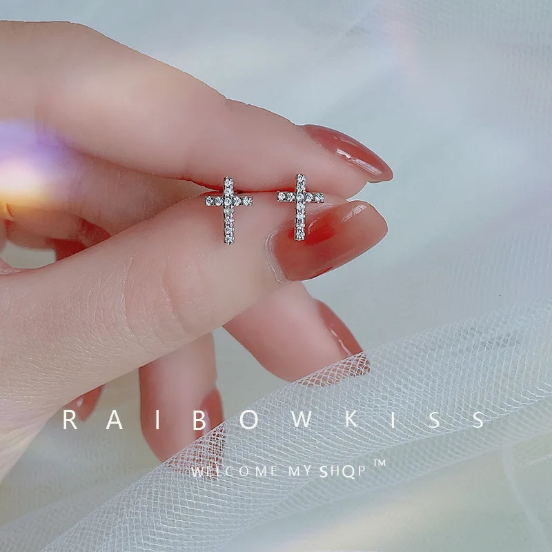 VOQ Silver Color Mini Simple Cross Zircon Stud Earrings for Women Party Korean Teen Punk Jewelry Gift Accessories 250729
