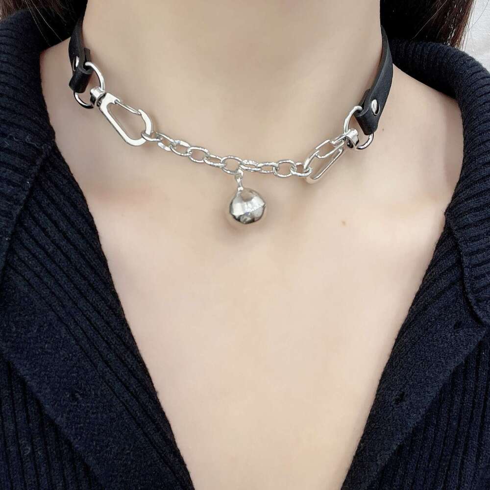 Bell Pendant Choker Black Necklace Neck Accessories Collarbone Chain Niche Simple Trendy dee
