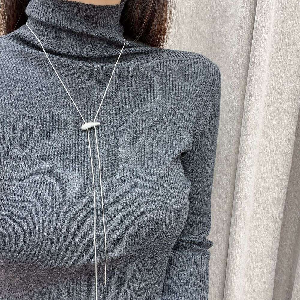 Minimalist Accessories Pendant Sweater Chain Women's Long Necklace 2024 New Style Non-Fading Versatile Elegant High-End e6e