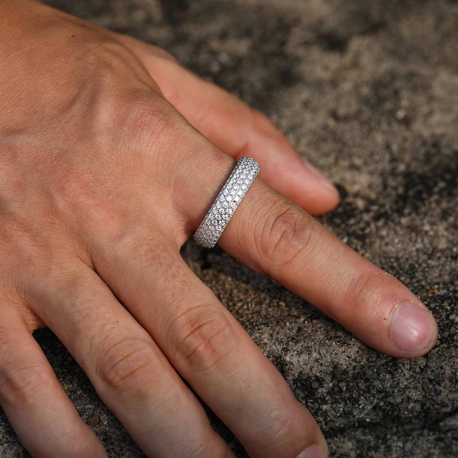 Fashion Hip Hop Jewelry Bling 18K White Gold Plated 925 Sterling Silver Micro Pave VVS Moissanite Diamond Finger Band Ring