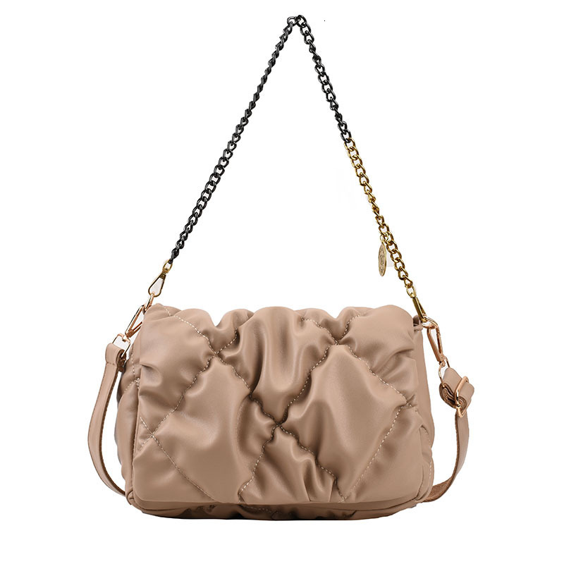 2023 New Pleated Large Capacity Cloud Fashion Versatile Chain Shoulder Crossbody Trendy Texture Women's Bag ddmymoon