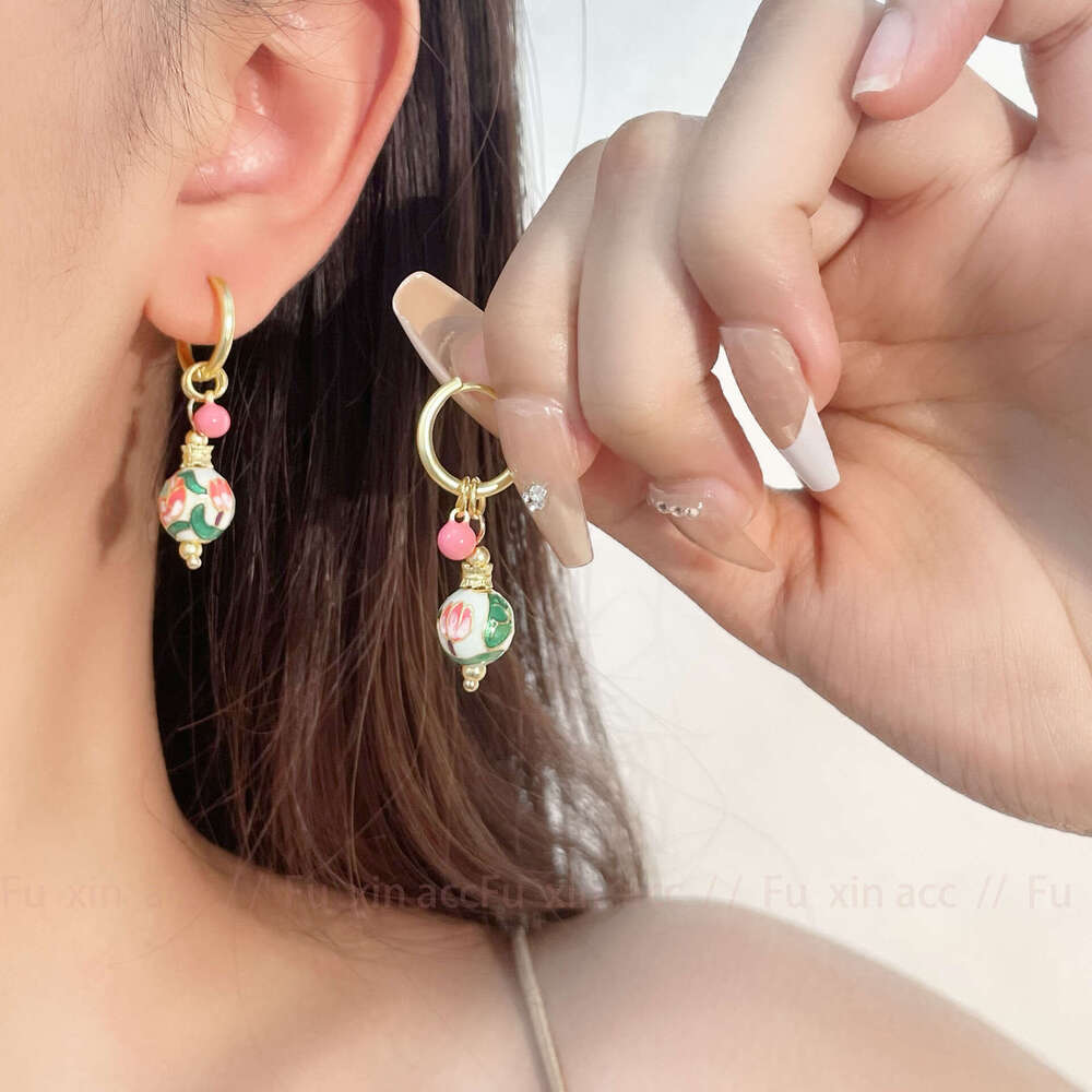 New Chinese Colorful Oil Drop Lotus National Style Light Niche Design High-end Fashion Personality Stud Earrings 853