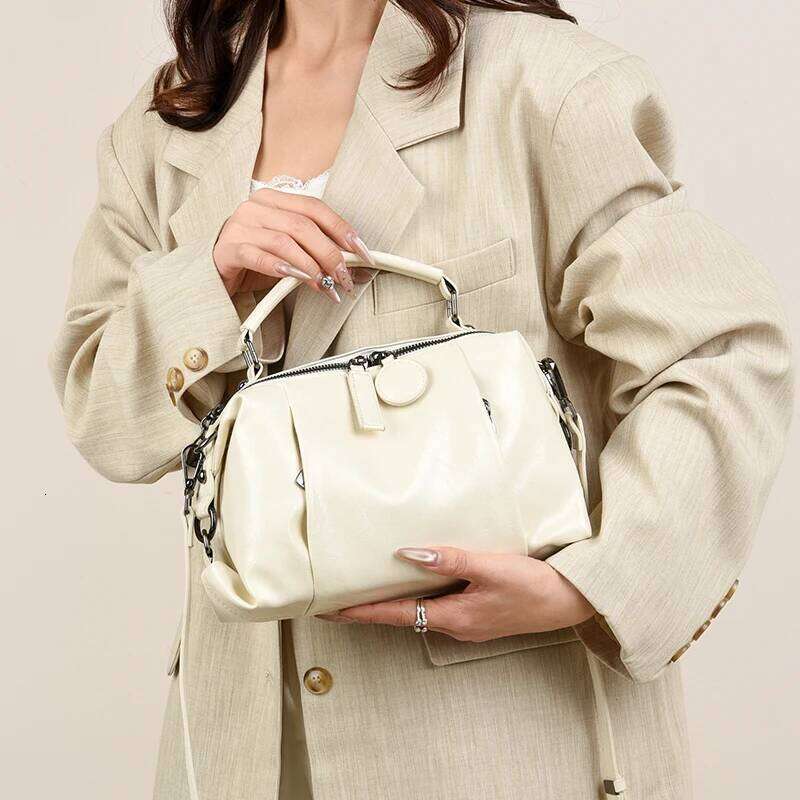 European And American Niche Handbags For Women 2025 Summer New Boston Shoulder Versatile Retro Commuter Crossbody Bag