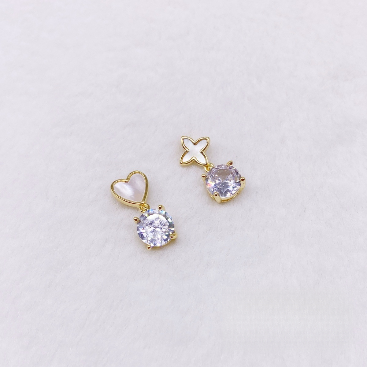 Free Shipping Designer Luxury Jewelry Large Zircon Heart Pendant Peach Heart Pendant Copper Plated 18K Real Gold Handmade Necklace Jewelry Accessories