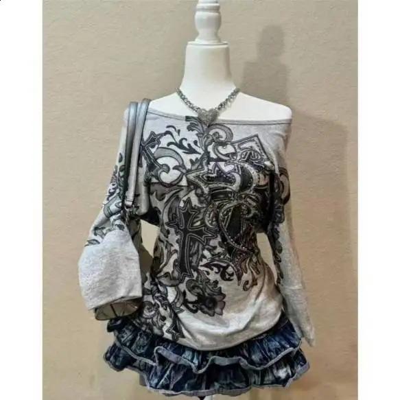 Onalippa American Retro Cross Print One Shoulder Long Sleeve T-shirt Women Autumn Slim Fit Slimming Pressed Diamond Top 250725