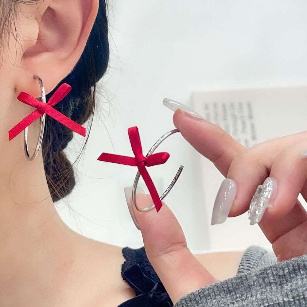 Exaggerated Bowknot Hoop for Women, Unique Design, Simple and Fashionable Sweet Earrings c55