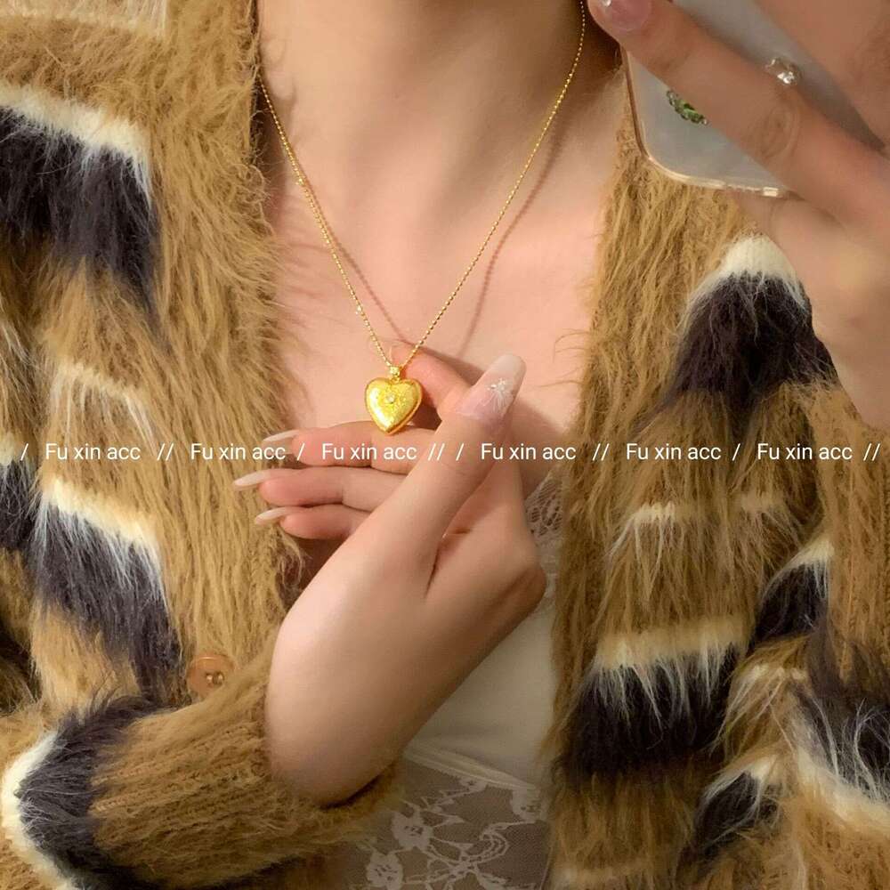 Heart Pendant Vintage Noble Multi-layer Elegant Versatile Collarbone Chain Double-layer Stacking Light Women's Necklace c2a