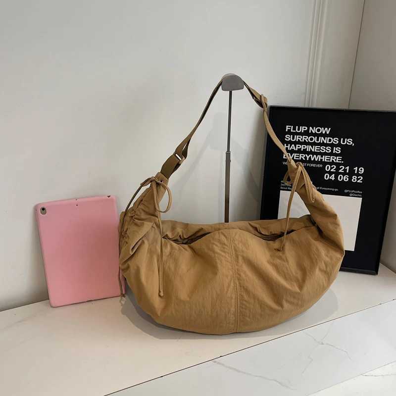 Trendy Fashionable Shoulder Bags Wrapped with Dyed Nylon Canvas Bag Large Capacity Single Shoulder Crossbody Hobos Bag Y250730